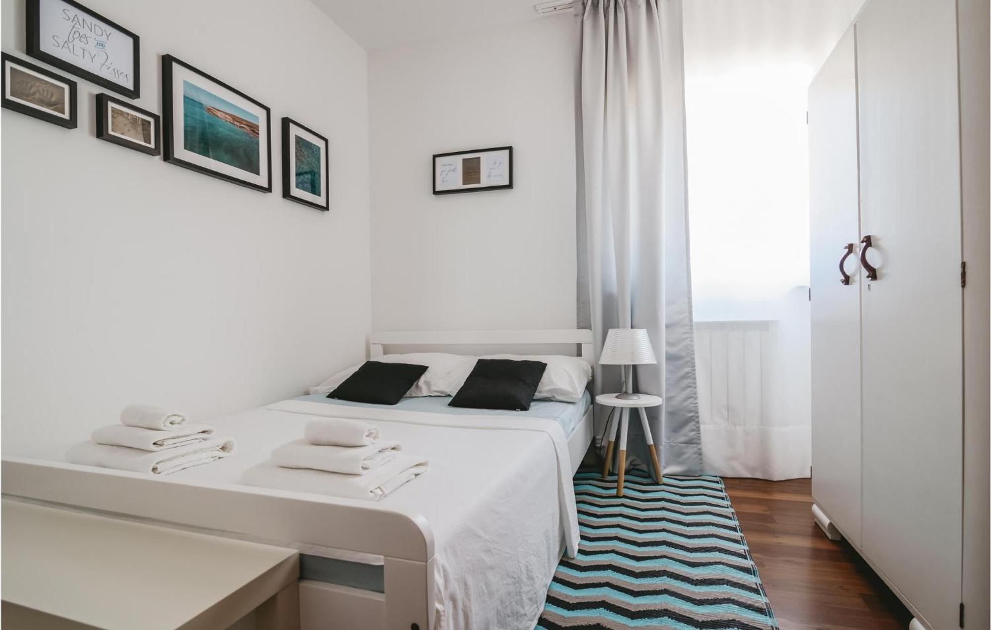 5 Bedroom Beautiful In Pula
